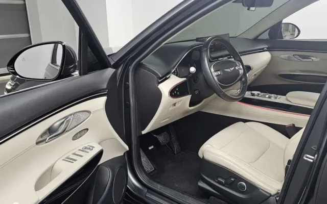 수원중고차가격 GV70 2.5T 가솔린 AWD 매물 사진 10 - 2022/01 99,972km